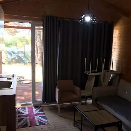 Gjiri Lalzit Holiday home