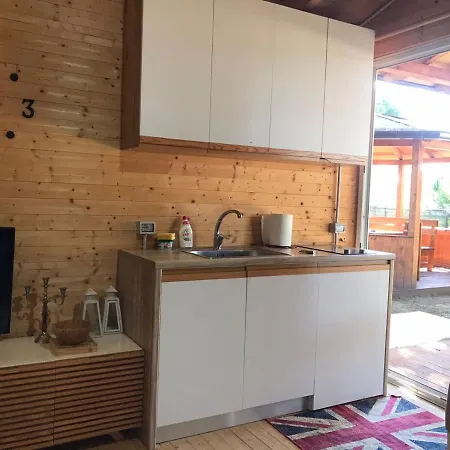 Gjiri Lalzit Dom wakacyjny *