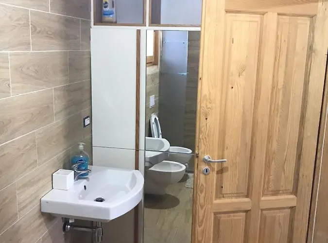 Tatil Evi Gjiri Lalzit *