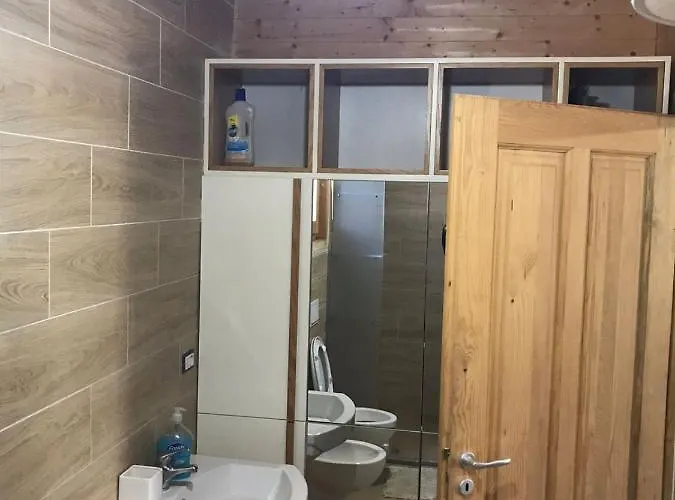 度假居 Gjiri Lalzit *